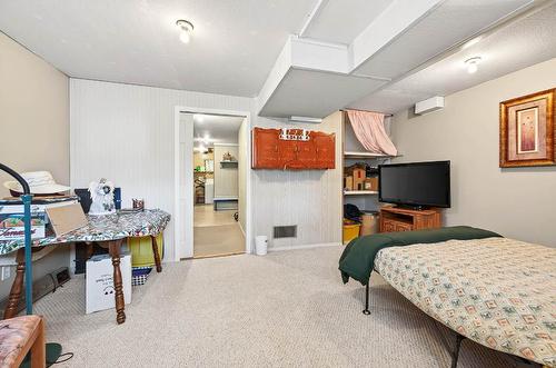 2271 Park Drive, Kamloops, BC - Indoor Photo Showing Other Room