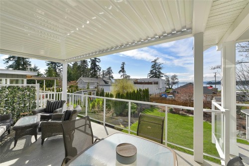 10324 Tsaykum Rd, North Saanich, BC 