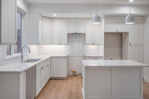 4552 Suncrest Rd, Nanaimo, BC 