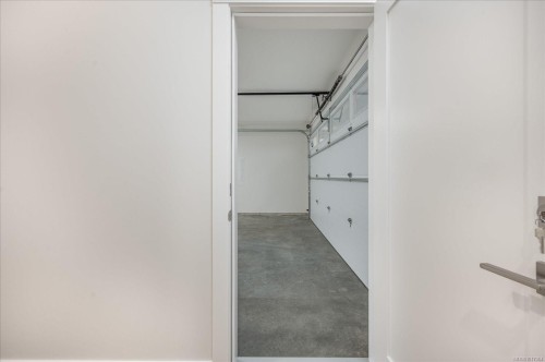 4552 Suncrest Rd, Nanaimo, BC 