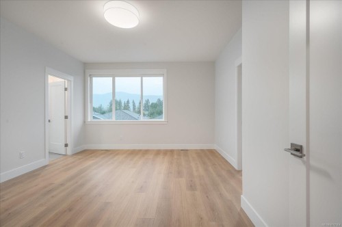 4552 Suncrest Rd, Nanaimo, BC 