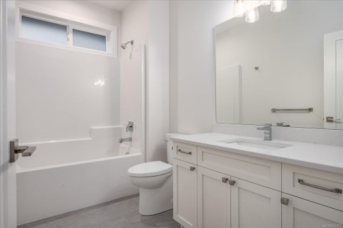 4552 Suncrest Rd, Nanaimo, BC 