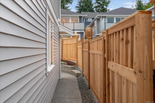 4552 Suncrest Rd, Nanaimo, BC 