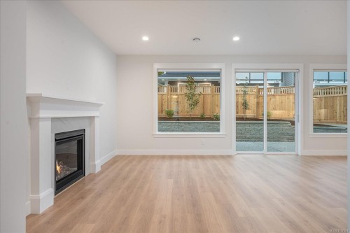 4552 Suncrest Rd, Nanaimo, BC 