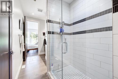 16 - 433 Hyde Park Road, London North (North P), ON - Indoor Photo Showing Bathroom