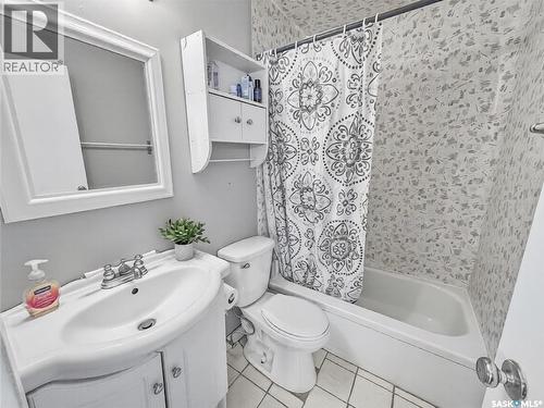 17 White Poplar Crescent, Candle Lake, SK - Indoor Photo Showing Bathroom