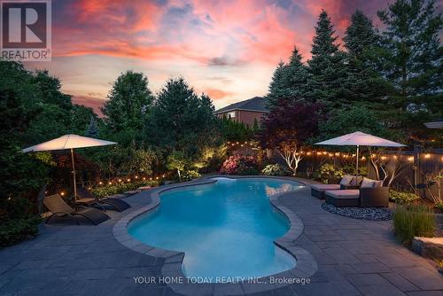 25 View Point Circle, Halton Hills, ON - Outdoor With In Ground Pool With Deck Patio Veranda With Backyard