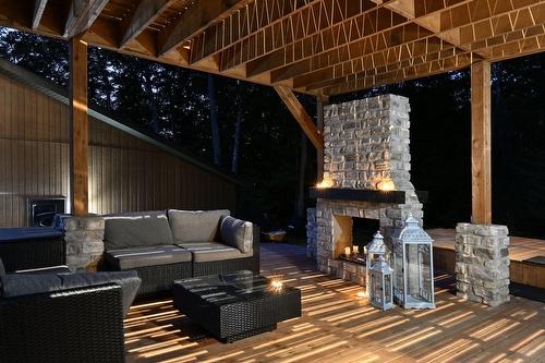 Patio - 125 Allée Des Weskarinis, Mont-Tremblant, QC - Outdoor With Exterior