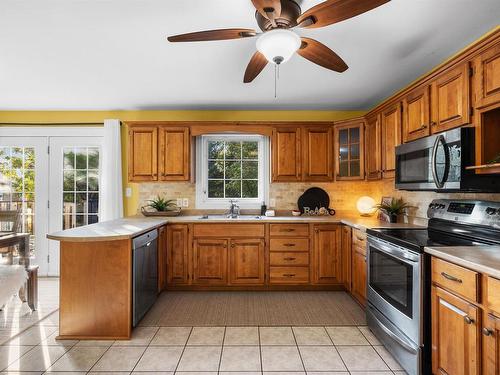 2 Commonwealth Avenue, Charlottetown, PE 