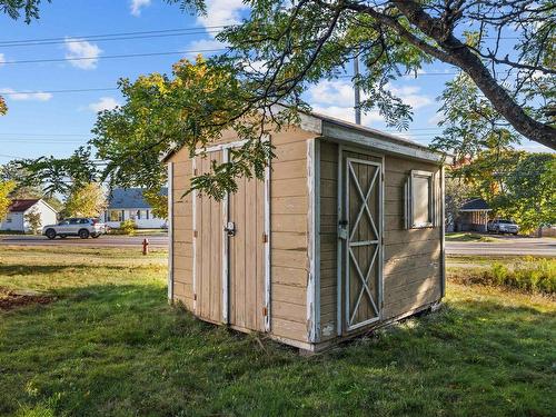 2 Commonwealth Avenue, Charlottetown, PE 