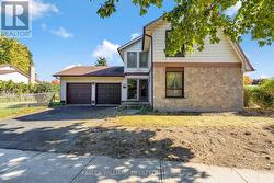 138 GARDENVALE CRESCENT  London South (South N), ON N6J 4B9