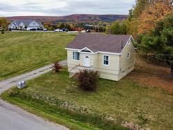 60 Crestdale Drive  Sydney Forks, NS B1L 1A1