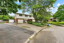 370A CHURCHILL COURT  Waterloo, ON N2L 6B4