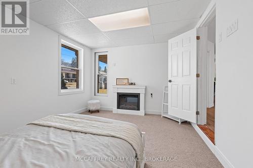 137 Thomas Street W, Greater Napanee (Greater Napanee), ON - Indoor Photo Showing Bedroom