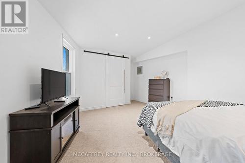 137 Thomas Street W, Greater Napanee (Greater Napanee), ON - Indoor Photo Showing Bedroom