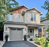 437 INGLEHART STREET N  Oakville, ON L6J 3J5