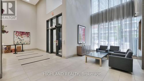 2410 - 510 Curran Place, Mississauga, ON - Indoor