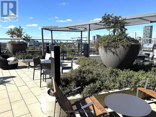 1505 - 280 Dundas Street W, Toronto, ON - Outdoor