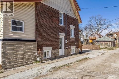 348 Caroline, Windsor, ON - Outdoor