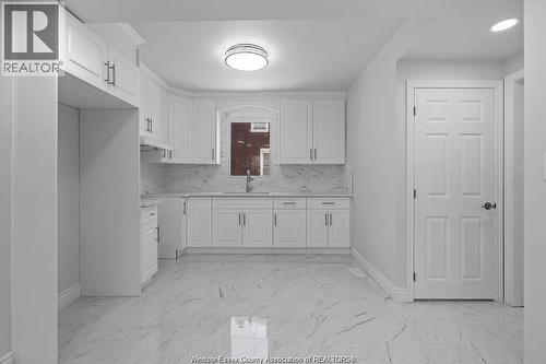 348 Caroline, Windsor, ON - Indoor