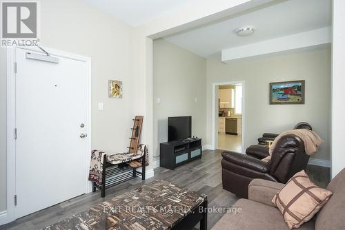 1429 Meadow Drive, Ottawa, ON 