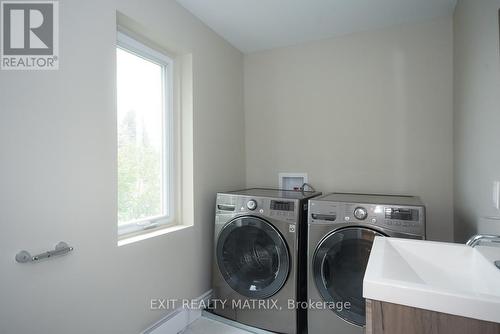 1429 Meadow Drive, Ottawa, ON 