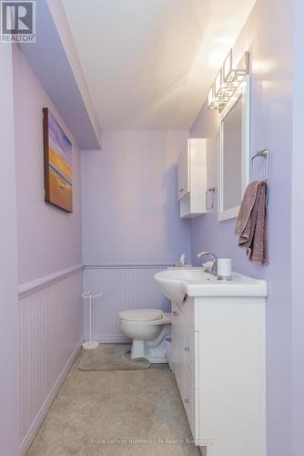 171 Campbell Avenue, North Bay (Ferris), ON - Indoor Photo Showing Bathroom