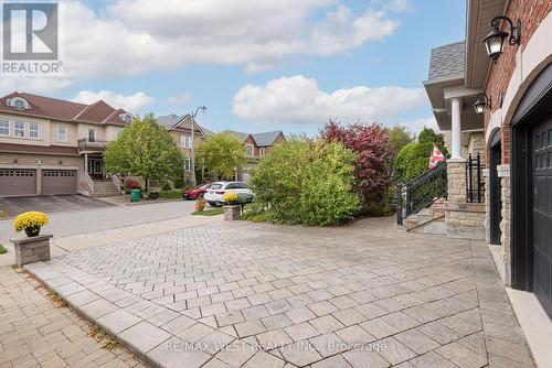 17 Hawkridge Trail, Brampton, ON - Outdoor