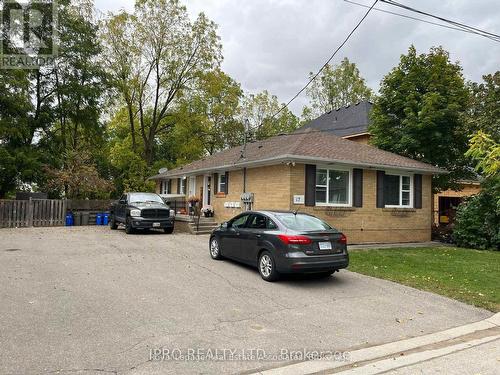 17 ACADEMY ROAD  Halton Hills, ON L7G 3N7
