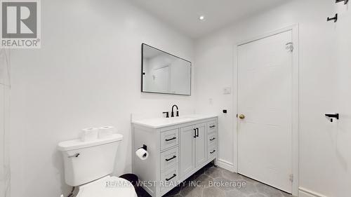 Renovated Bathroom - 7147 Harding Crescent, Mississauga, ON - Indoor Photo Showing Bathroom