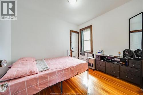 686 Mckay Avenue, Windsor, ON - Indoor Photo Showing Bedroom