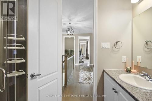 318 Everglade Way Way, Ottawa, ON - Indoor Photo Showing Bathroom