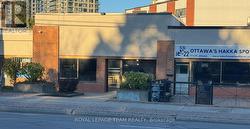 B - 848 MERIVALE ROAD  Ottawa, ON K1Z 5Z4