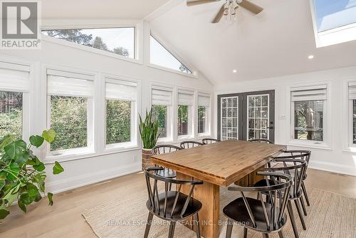 564 Maplehill Drive, Burlington, ON - Indoor Photo Showing Dining Room
