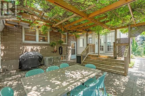 564 Maplehill Drive, Burlington, ON - Outdoor With Deck Patio Veranda