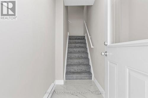 73B - 750 St Andre Drive, Ottawa, ON - Indoor Photo Showing Other Room