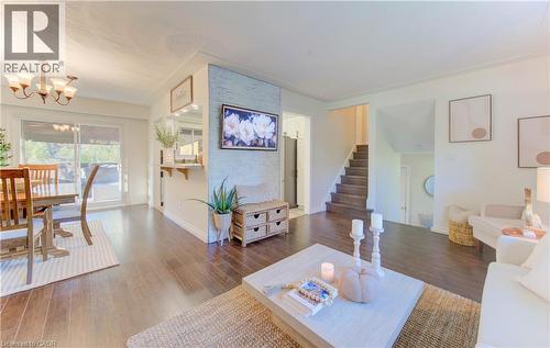 36 Blackfriars Place, Kitchener, ON - Indoor Photo Showing Living Room