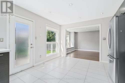 5562 Broadpath Gate, Mississauga, ON - Indoor Photo Showing Other Room