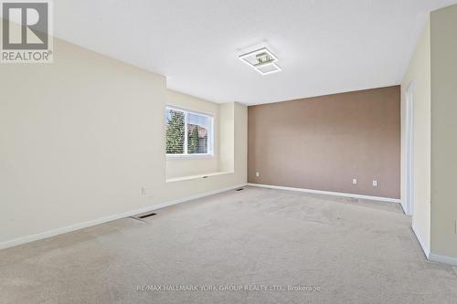 5562 Broadpath Gate, Mississauga, ON - Indoor Photo Showing Other Room