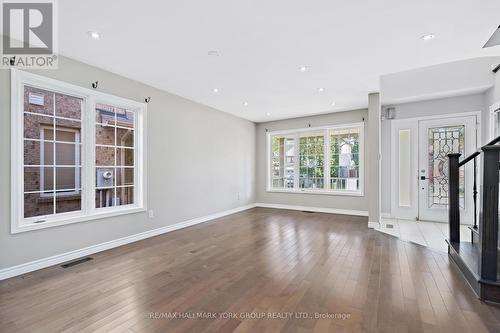 5562 Broadpath Gate, Mississauga, ON - Indoor Photo Showing Other Room