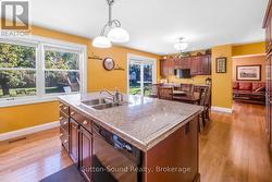 Sliding doors to patio - 