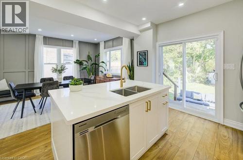 160 Homewood Avenue, Kitchener, ON - Indoor Photo Showing Kitchen With Double Sink With Upgraded Kitchen
