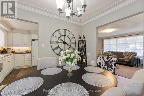 387 Lee Avenue, Waterloo, ON - Indoor Photo Showing Dining Room