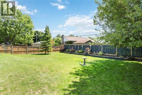 895 Kemsley Drive, Sarnia, ON - Outdoor With Deck Patio Veranda With Backyard