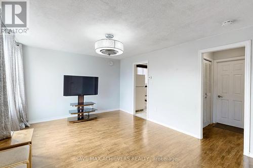 43 Normanhurst Avenue, Hamilton, ON - Indoor