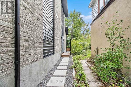 B - 411 Leighton Terrace, Ottawa, ON - Outdoor