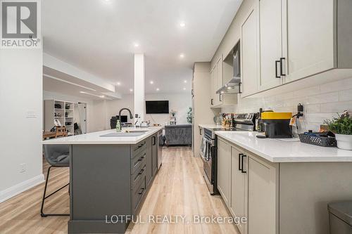 B - 411 Leighton Terrace, Ottawa, ON - Indoor Photo Showing Kitchen