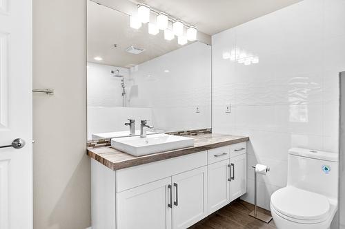 501-1152 Sunset Drive, Kelowna, BC - Indoor Photo Showing Bathroom