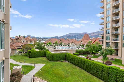 501-1152 Sunset Drive, Kelowna, BC - Outdoor