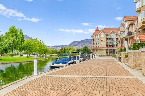 501-1152 Sunset Drive, Kelowna, BC - Outdoor With Body Of Water